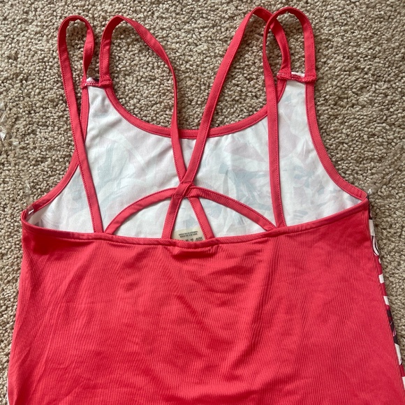 Puma sport tank top size xs - Picture 2 of 4